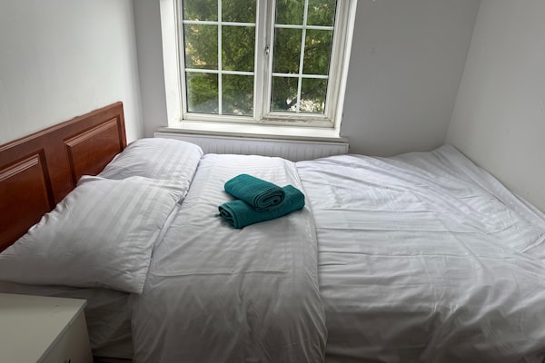 Foto van Rahal Hackney | Double Room Shared washroom - Vakantiehuis in London - BedRoom