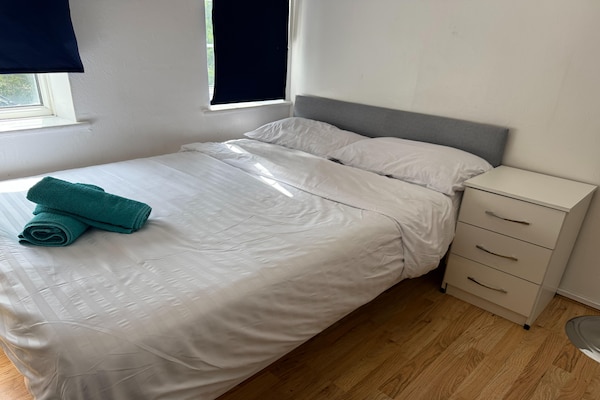 Foto van Rahal Hackney | Double Room Shared washroom - Vakantiehuis in London - BedRoom