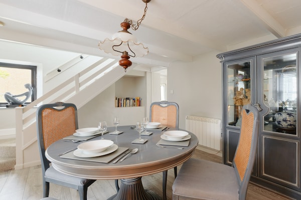 Foto van Traditioneel vakantiehuis in Goldsithney, Geen storting - DiningRoom