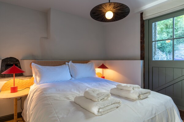 Foto van Gerestaureerd huis in Padstow met hottub - Vakantiehuis in St Issey - BedRoom