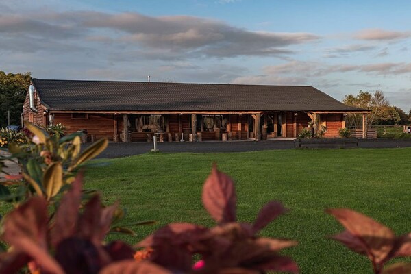 Foto van Premium Meadow Lodge in Errol - Vakantiehuis in Errol - ExteriorSummer