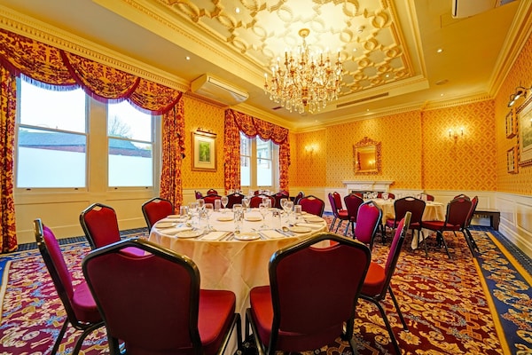 Foto van Exeter Rougemont voor zondag - Privilege King Room - HotelFacilitiesAndServices