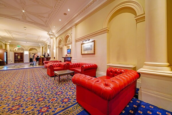 Foto van Exeter Rougemont voor zondag - Privilege King Room - HallReception