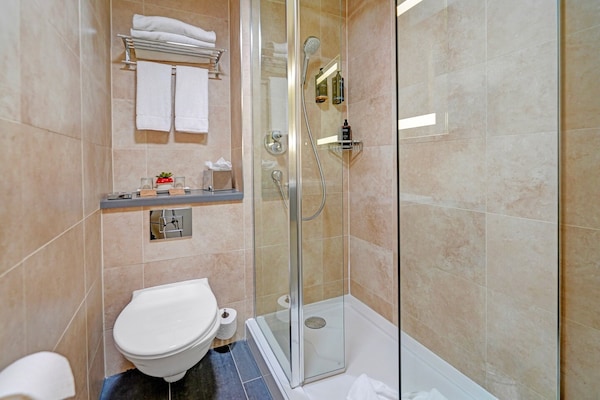 Foto van Exeter Rougemont voor zondag - Privilege King Room - BathRoom