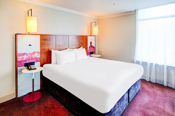 Foto van Holland House Hotel Privilege Room - Vakantiehuis in Cardiff - BedRoom