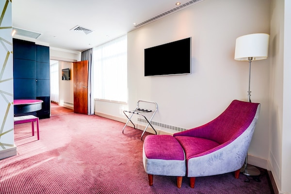 Foto van Holland House Hotel Privilege Room - Vakantiehuis in Cardiff - BedRoom