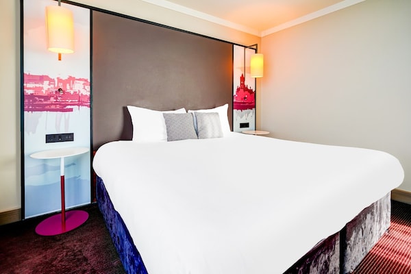 Foto van Holland House Hotel Privilege Room - Vakantiehuis in Cardiff - BedRoom