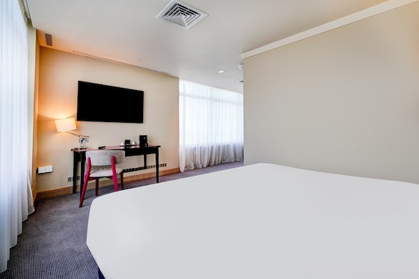 Foto van Holland House Hotel Privilege Room - Vakantiehuis in Cardiff - BedRoom