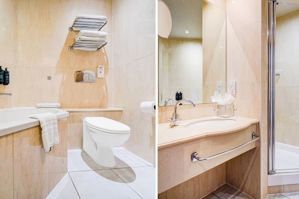 Foto van Holland House Hotel Privilege Room - Vakantiehuis in Cardiff - BathRoom