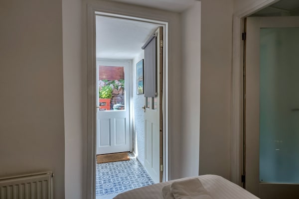 Foto van 19e-eeuws huisje vlakbij de haven van Brixham - Vakantiehuis in Brixham - BedRoom