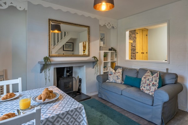 Foto van 19e-eeuws huisje vlakbij de haven van Brixham - Vakantiehuis in Brixham - LivingRoom