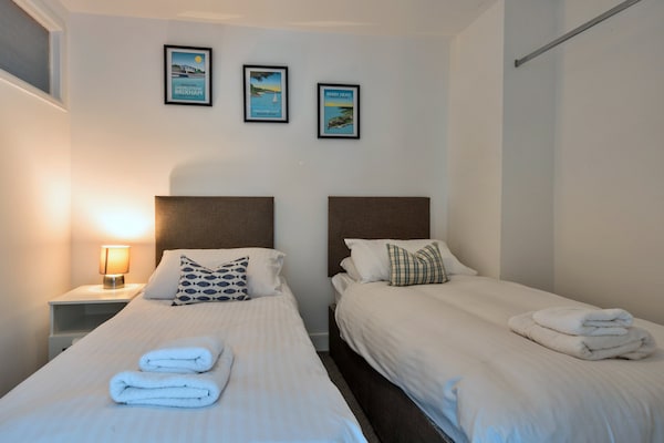 Foto van 19e-eeuws huisje vlakbij de haven van Brixham - Vakantiehuis in Brixham - BedRoom