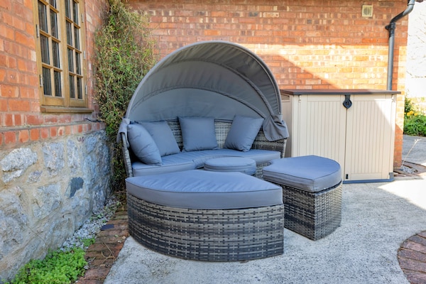 Foto van Premium Country Lodge met bubbelbad - Vakantiehuis in St Asaph - TerraceBalcony