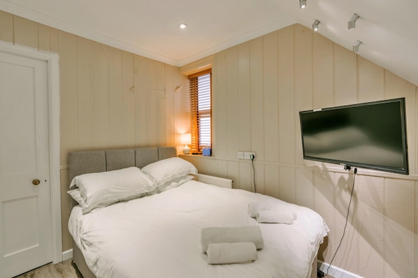 Foto van Premium Meadow Lodge in Errol - Vakantiehuis in Chulmleigh - BedRoom
