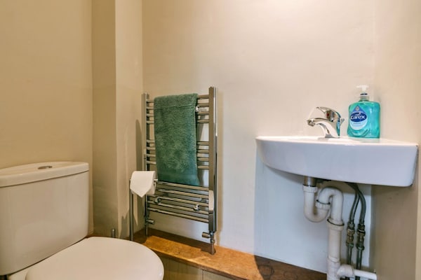 Foto van Premium Meadow Lodge in Errol - Vakantiehuis in Chulmleigh - BathRoom