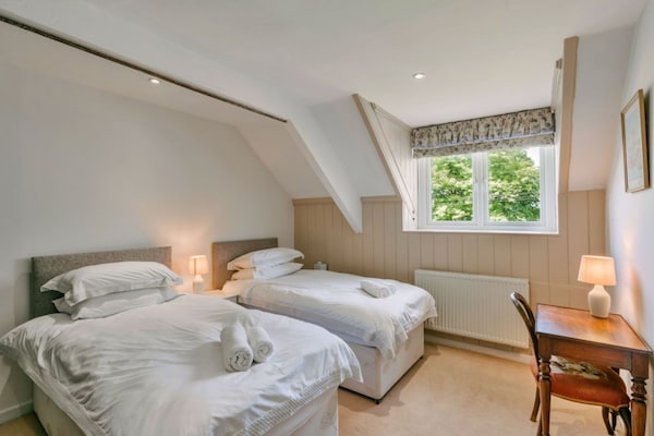 Foto van Premium Meadow Lodge in Errol - Vakantiehuis in Chulmleigh - BedRoom