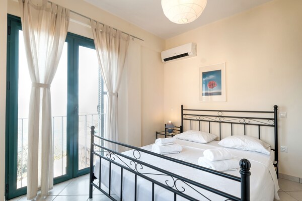 Foto van Villa in Griekenland bij Kissakas Strand - Vakantiehuis in Pera Melana - BedRoom