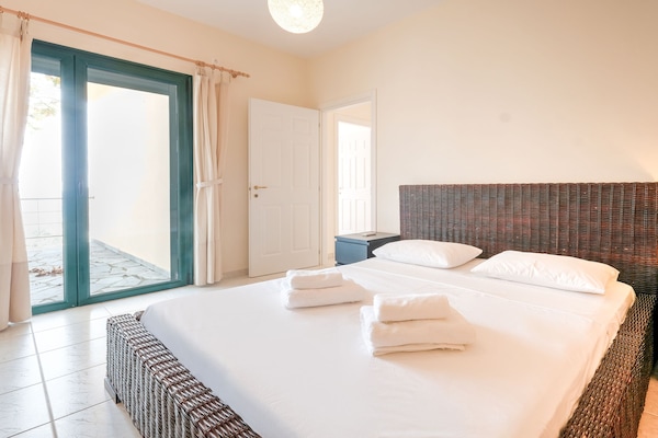 Foto van Villa in Griekenland bij Kissakas Strand - Vakantiehuis in Pera Melana - BedRoom