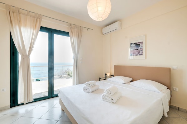 Foto van Villa in Griekenland bij Kissakas Strand - Vakantiehuis in Pera Melana - BedRoom
