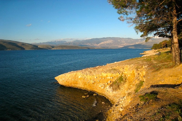 Foto van Aangename vakantiewoning in Galaxidi met tuin - Vakantiehuis in Galaxidi - AreaSummer20KM