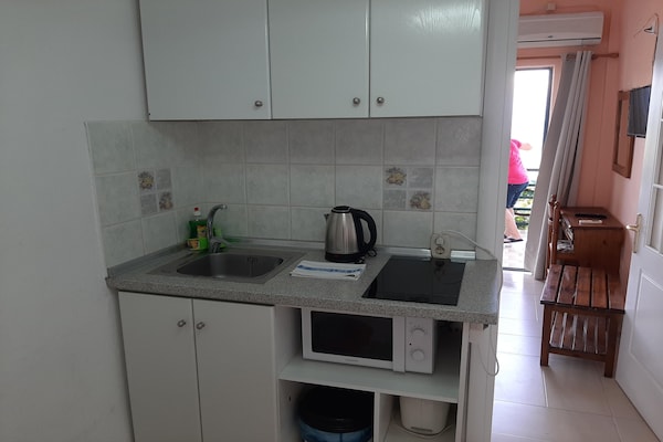 Foto van Appartement in Mpenitses met uitzicht op zee - Vakantiehuis in Mpenitses - Kitchen