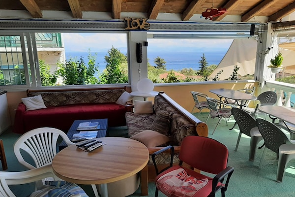 Foto van Appartement in Mpenitses met uitzicht op zee - Vakantiehuis in Mpenitses - Ambiance