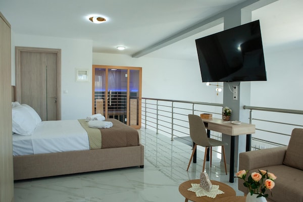 Foto van Privévilla met zwembad en terras - Vakantiehuis in Gouves - BedRoom