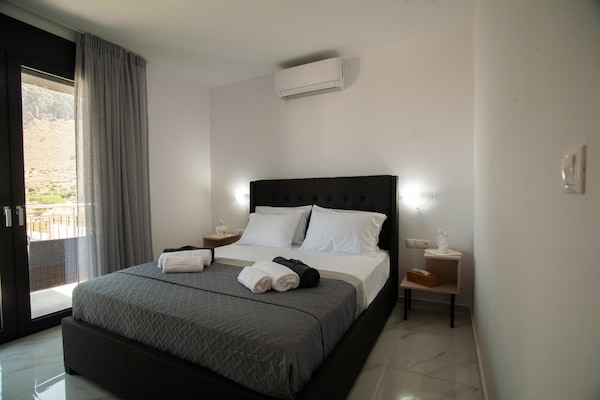Foto van Privévilla met zwembad en terras - Vakantiehuis in Gouves - BedRoom