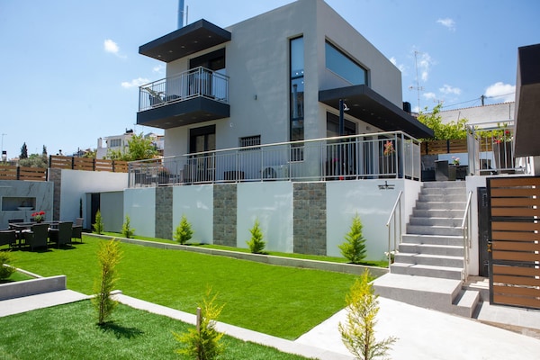 Foto van Privévilla met zwembad en terras - Vakantiehuis in Gouves - ExteriorSummer