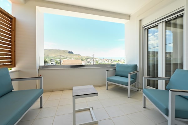 Foto van Privévilla met zwembad en zeezicht voor 6 personen - TerraceBalcony