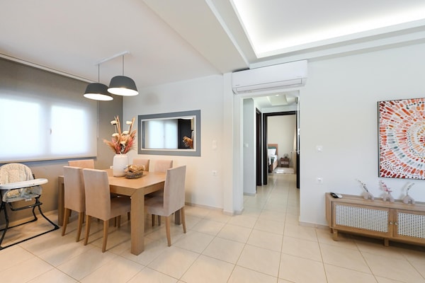 Foto van Privévilla met zwembad en zeezicht voor 6 personen - DiningRoom