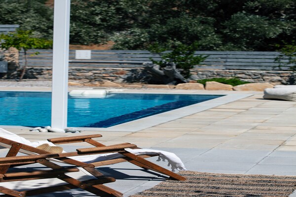 Foto van Villa in Agia Galini met Zwembad en Uitzicht - Vakantiehuis in Agia Galini - PoolOfHouse