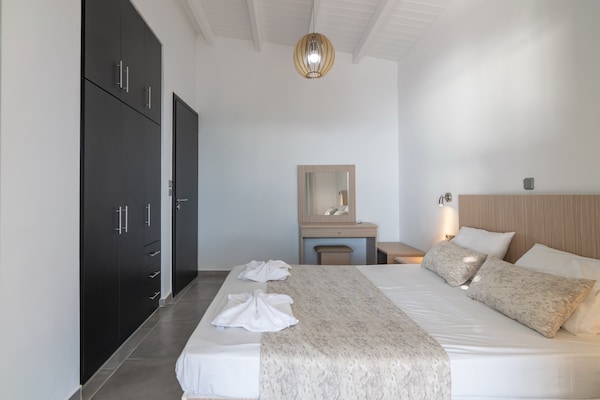 Foto van Villa in Plakias met zwembad en strand - Vakantiehuis in Plakias - BedRoom