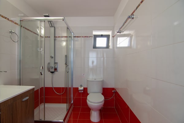 Foto van Villa in Plakias met zwembad en strand - Vakantiehuis in Plakias - BathRoom