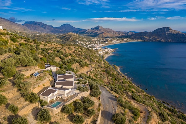 Foto van Villa in Plakias met zwembad en strand - Vakantiehuis in Plakias - Outdoor