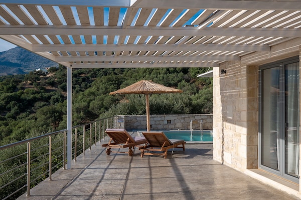 Foto van Villa in Plakias met zwembad en strand - Vakantiehuis in Plakias - Outdoor