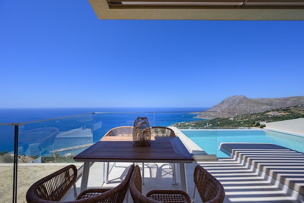 Foto van Villa in Plakias met Zwembad en Zeezicht - Vakantiehuis in Plakias - PoolOfHouse