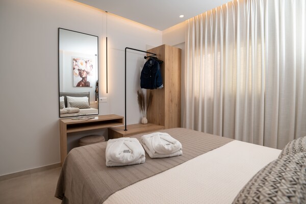 Foto van Premium Seaview Suite with Heated Pool and Private Parking - Untagged