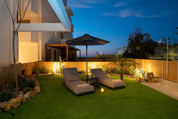 Foto van Premium Seaview Suite with Heated Pool and Private Parking - Untagged