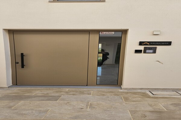 Foto van Premium Seaview Suite with Heated Pool and Private Parking - Untagged