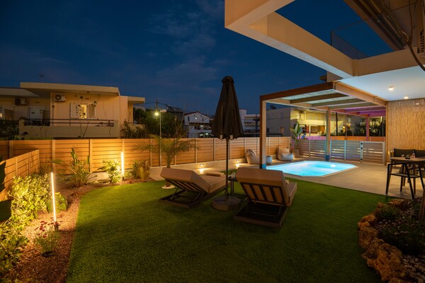 Foto van Premium Seaview Suite with Heated Pool and Private Parking - Untagged