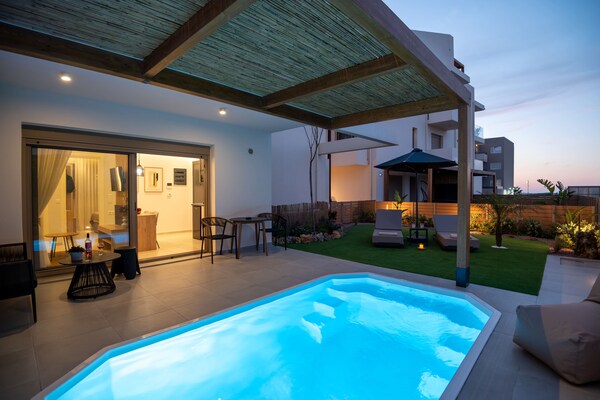Foto van Premium Seaview Suite with Heated Pool and Private Parking - Untagged
