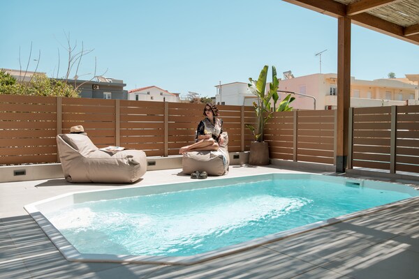 Foto van Premium Seaview Suite with Heated Pool and Private Parking - Untagged