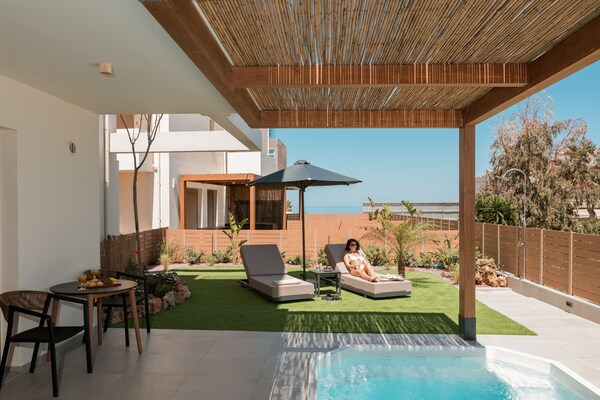 Foto van Premium Seaview Suite with Heated Pool and Private Parking - Untagged