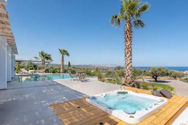 Foto van Privé villa-vakantie op Rhodes voor 8 - Vakantiehuis in South Rhodes - PoolOfHouse