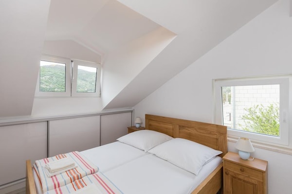 Foto van Villa Celenca - One-Bedroom Apartment - A4 - Vakantiehuis in Mokosica - BedRoom