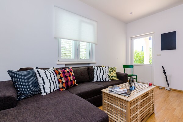 Foto van Private Garden Apartment Dubrovnik - Two-Bedroom Apartment with Garden and Terrace - Indoor