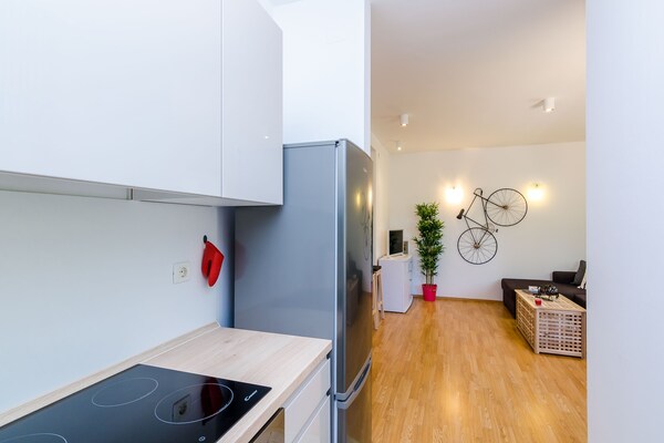 Foto van Private Garden Apartment Dubrovnik - Two-Bedroom Apartment with Garden and Terrace - Kitchen