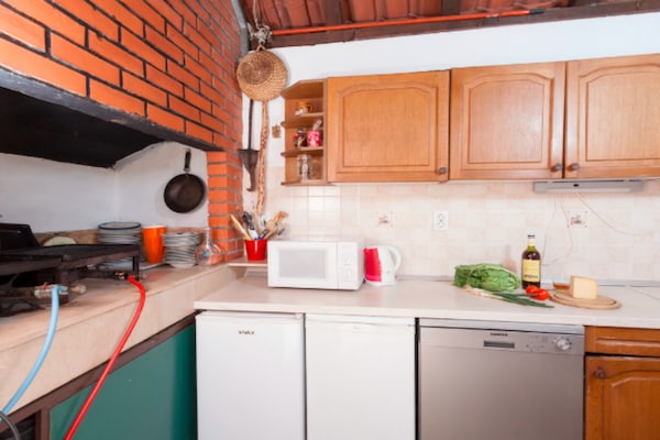 Foto van Three Bedroom Apartment with Terrace and Sea View - Vakantiehuis in Podgora - Kitchen