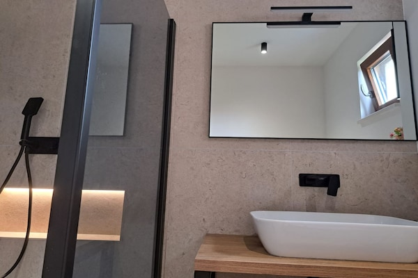 Foto van Three Bedroom Villa - Vakantiehuis in Trogir - BathRoom